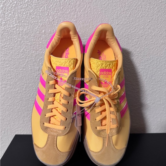 NWT Sz 7 Adidas Originals Gazelle Bold Wmns Casual Shoes Yellow Lucid Pink - Picture 2 of 5